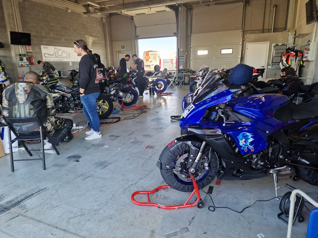 Ale in pista - Giornata di xxx a Misano